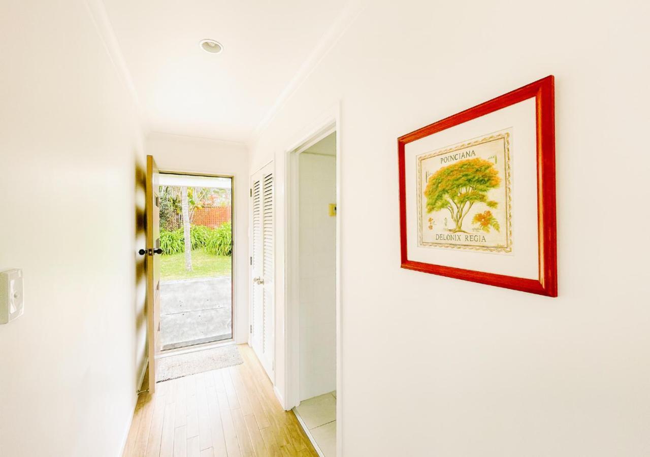 Poinciana Cottages Burnt Pine Esterno foto