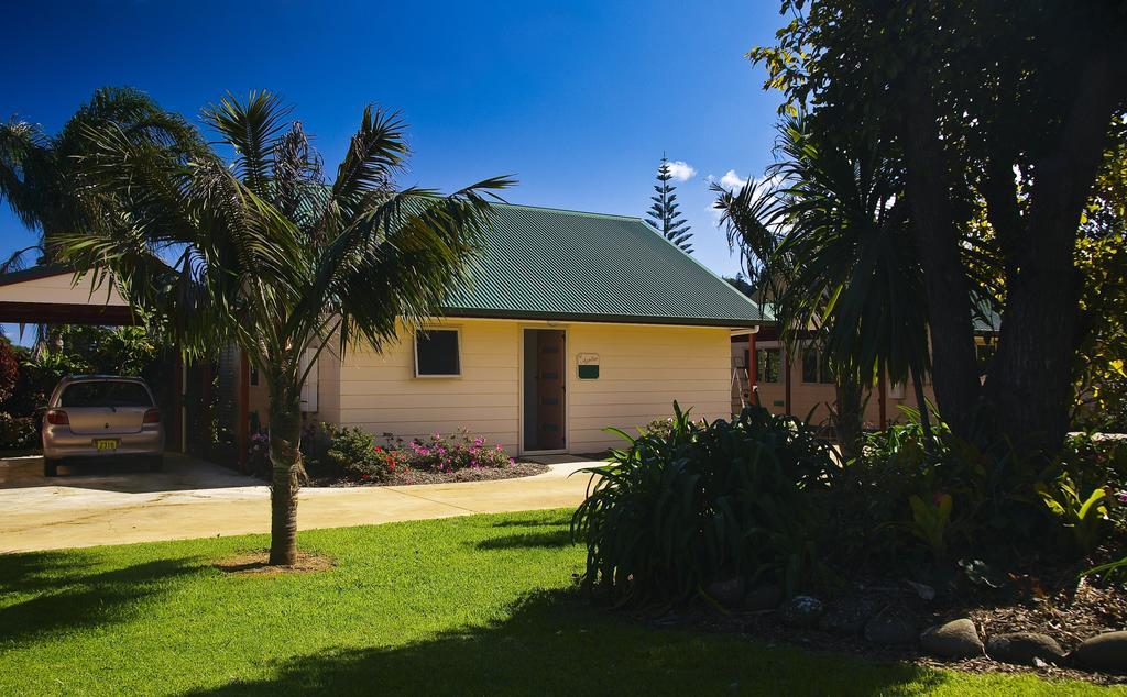 Poinciana Cottages Burnt Pine Esterno foto