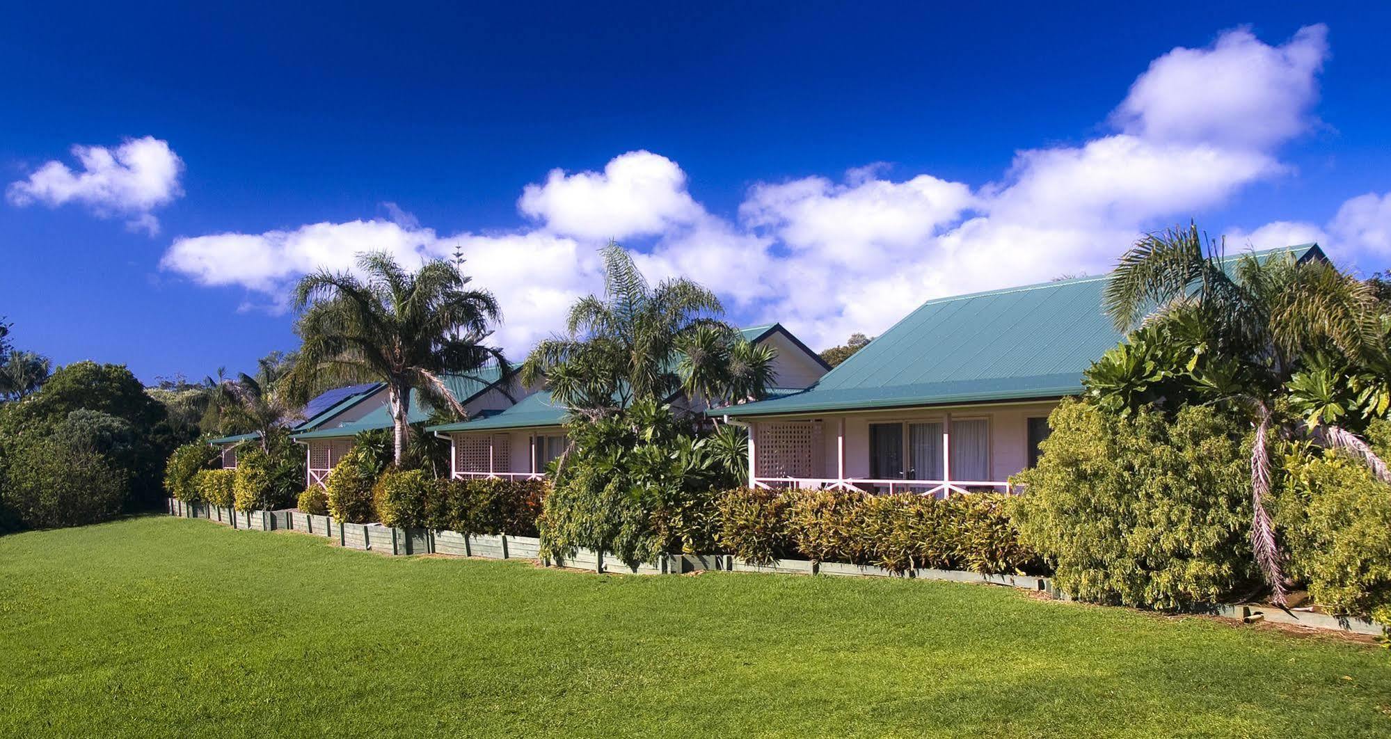 Poinciana Cottages Burnt Pine Esterno foto